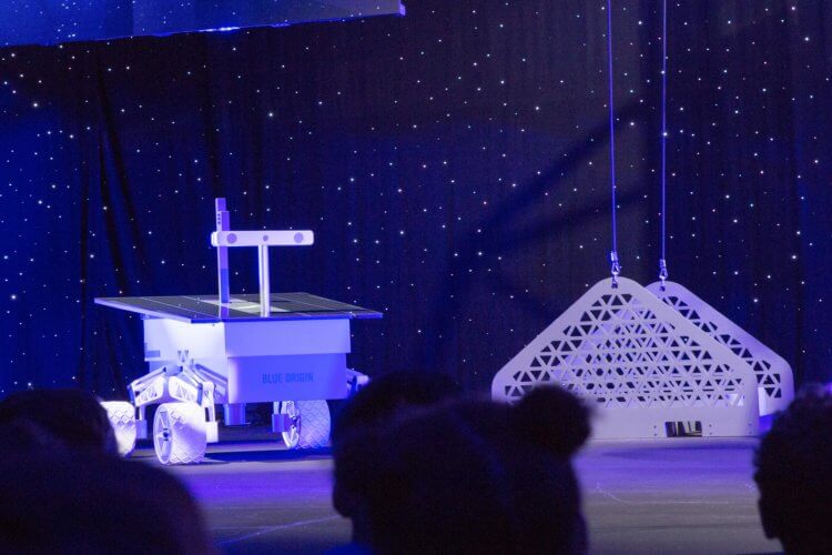 Blue Origin летит на Луну: Джефф Безос представил прототип посадочного модуля. Фото.