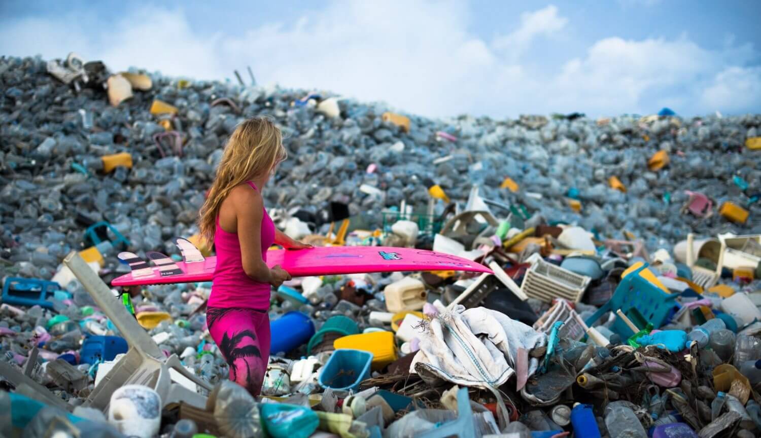 Мусор со дна океанов уберут не люди, а голодные микроорганизмы. Фото.