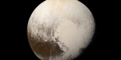 Найдено новое объяснение жидкому океану под поверхностью Плутона. Фото.