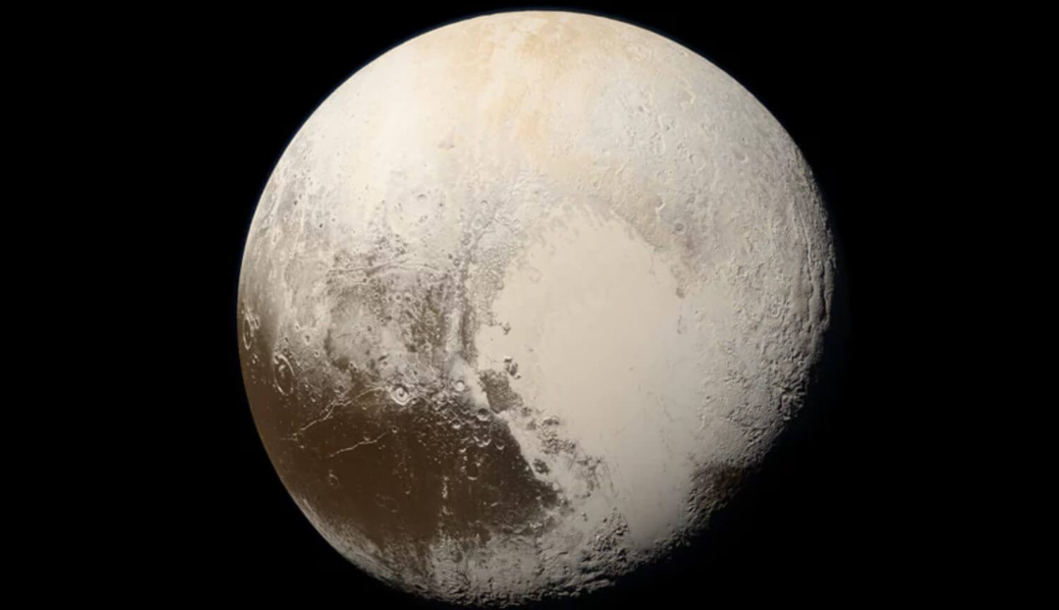 Найдено новое объяснение жидкому океану под поверхностью Плутона. Фото.