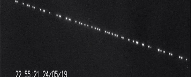 Спутники Starlink компании SpaceX создадут проблему для наземной астрономии. Фото.