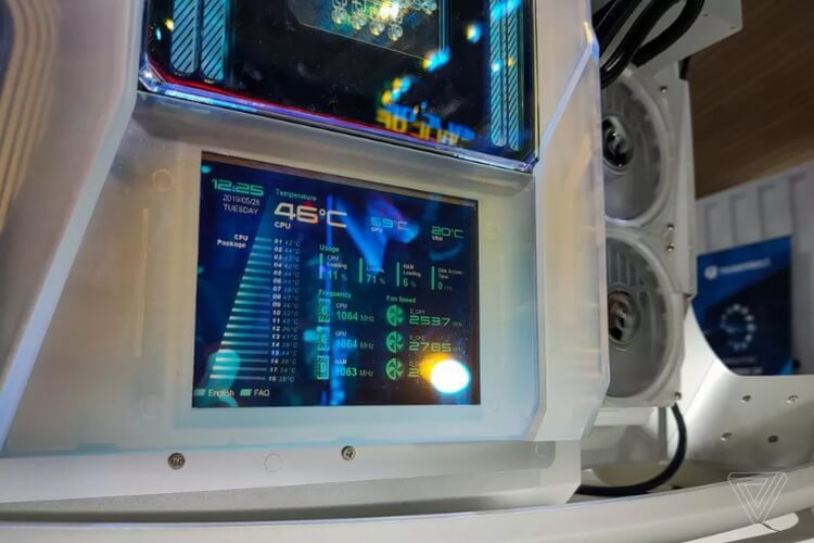 ASUS показала компьютерную материнскую плату будущего.. Фото.