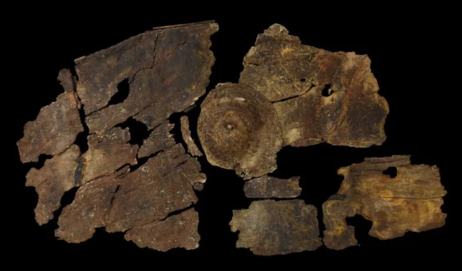 Археологи нашли 2300-летний щит из коры дерева — чем он лучше металлических щитов?. Фото.
