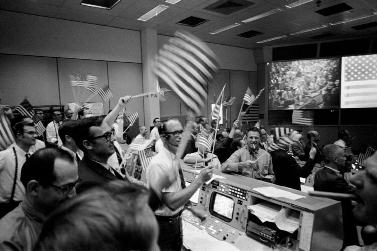 Можем повторить: американцы вернули себе повод для гордости в честь 50-летия высадки на Луну. Забытая история. Фото.