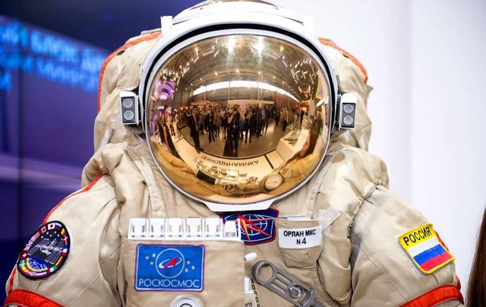 Почему Россия может остаться без Луны?. Фото.