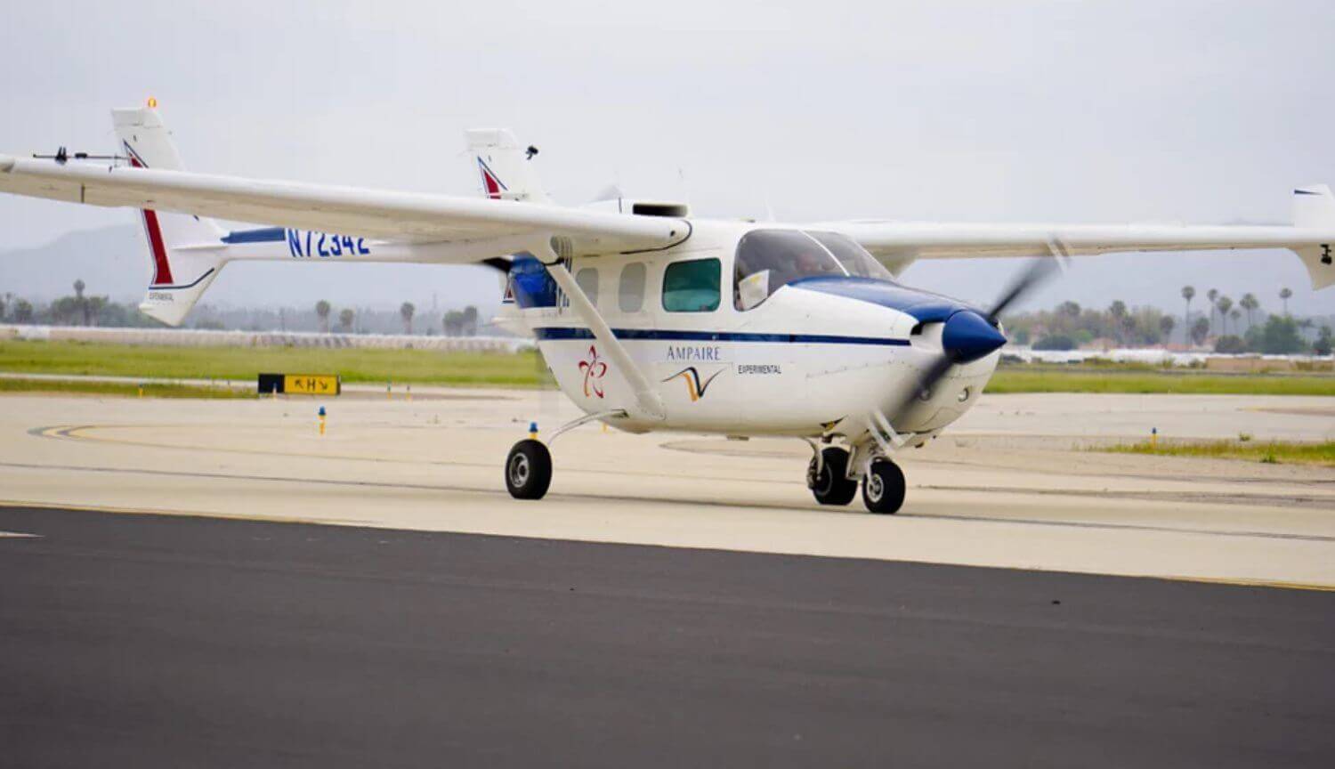 Создан самый большой в мире электрический самолет для пассажиров. Самый большой гибридный самолет. Фото.