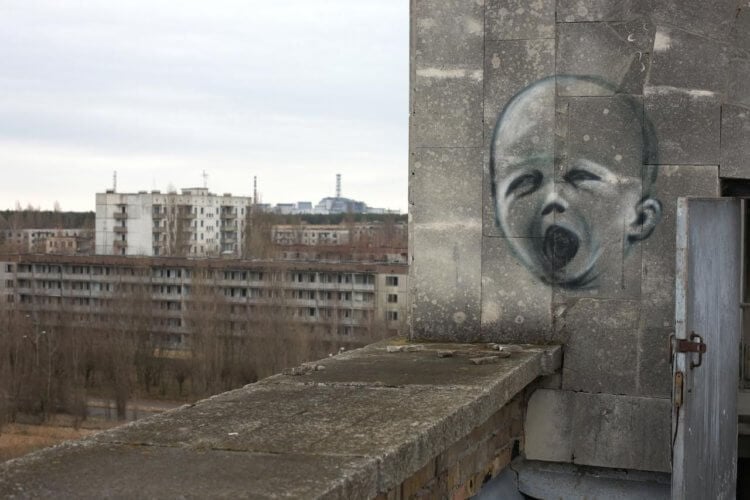 Посмотрели сериал «Чернобыль» и никак не успокоитесь? Почитайте, что происходило после аварии. Фото.