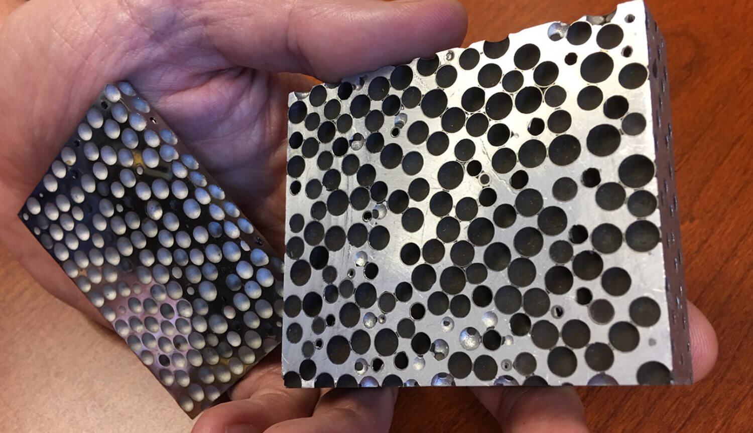 #видео | Броня из металлической пены защищает от пуль тяжелых пулеметов. Фото.