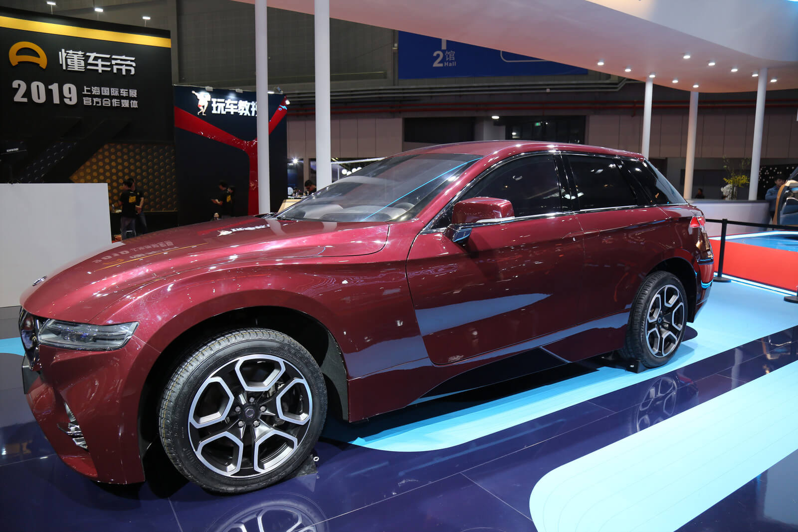 Китай представил свой первый водородный автомобиль с рекордным запасом хода. Первый водородный автомобиль из Китая. Фото.