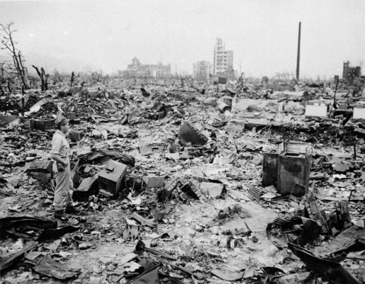 Взрыв ЧАЭС сравнили с Хиросимой. Можно ли сравнивать взрывы в Чернобыле и в Хиросиме? Фото.