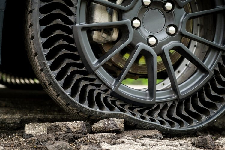 Больше никаких проколов: Michelin и GM обещают выпустить безвоздушные шины к 2024 году. В чем преимущества безвоздушных шин? Фото.
