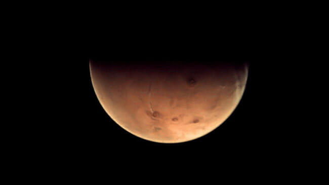 Планетологи выяснили природу появления марсианских облаков. Фото.