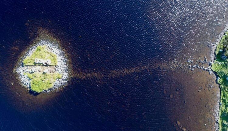 В Шотландии нашли самые старые искусственные острова. Найдены самые древние кранноги в мире. Фото.