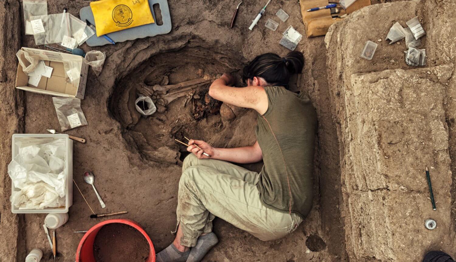 Самый старый город мира страдал от тесноты, грязи и насилия.. Фото.