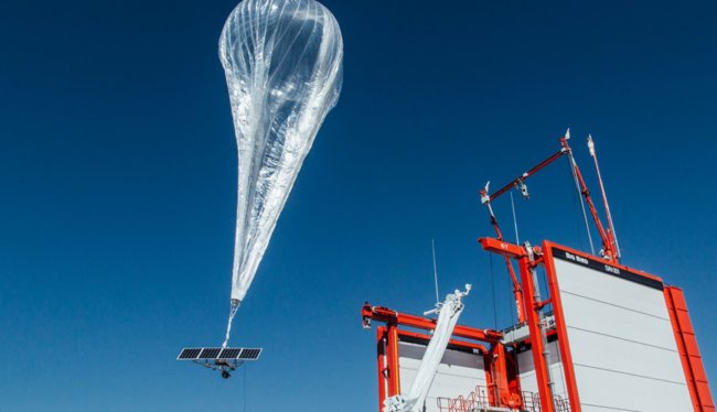Воздушные шары Loon обеспечили 4G-интернетом разрушенный после землетрясения Перу. Фото.