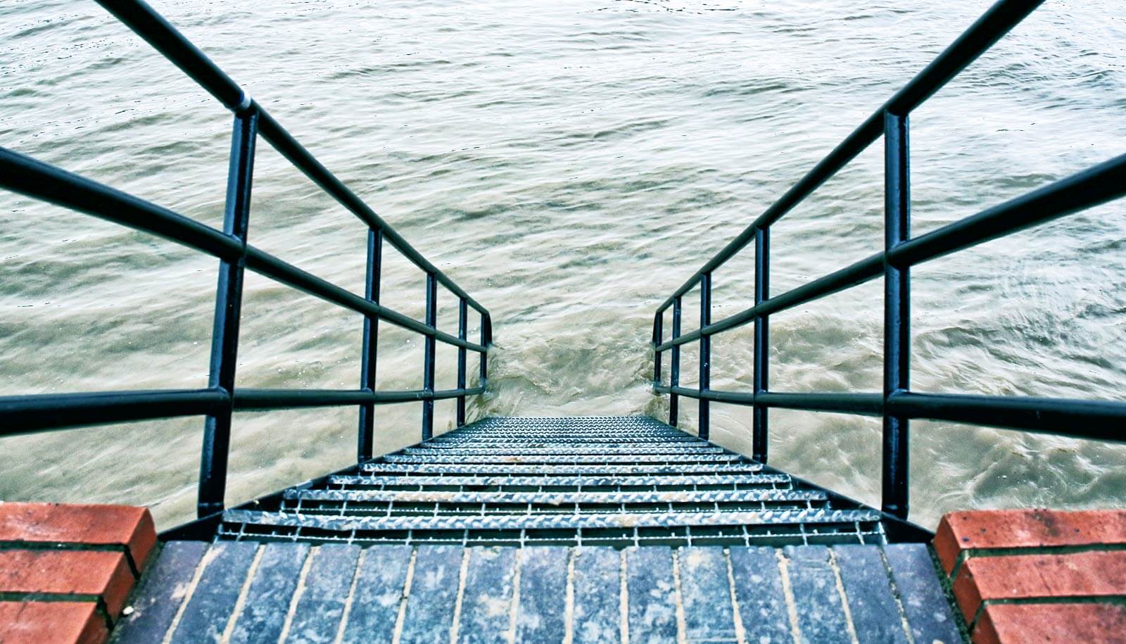 В 2100 году на Земле будет 2 миллиарда беженцев — из-за подъема уровня воды.. Фото.