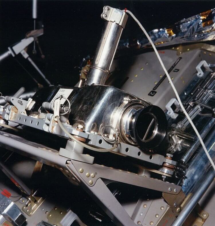 Оригинальные видеозаписи высадки «Аполлона-11» на Луну были проданы почти за 2 млн долларов. Какими камерами снимали высадку «Аполлона-11». Фото.