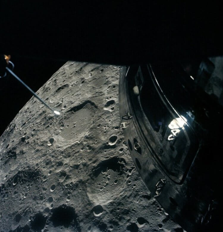 Сколько раз люди высаживались на Луну? В ходе третьего полета к Луне могли погибнуть астронавты. Фото.