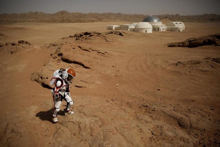 Китай летит на Марс. Первый марсоход уже создан. Фото.