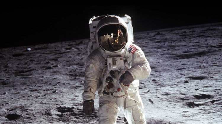 Почему космическая радиация не убила астронавтов при полете на Луну. Фото.