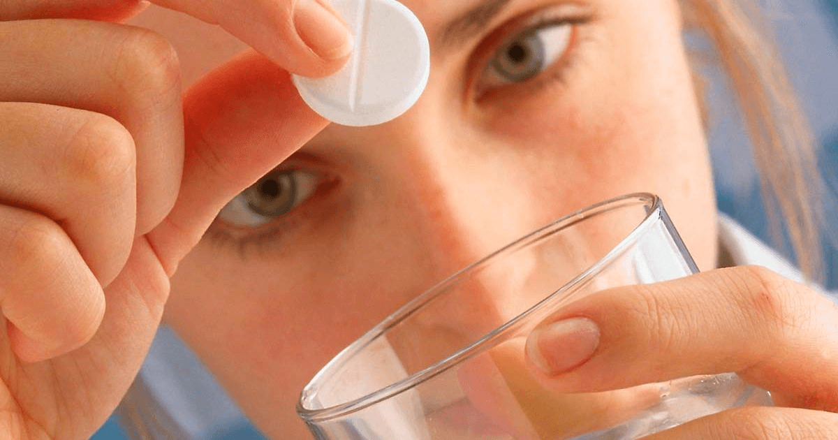 Ученые: Миллионы людей должны перестать принимать аспирин.. Фото.