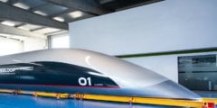 Пассажирская капсула Hyperloop поставила новый рекорд скорости. Фото.