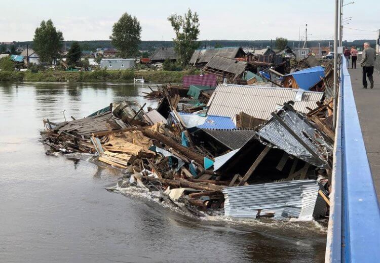 Наводнение в Иркутской области: причины и последствия. Последствия наводнения в Иркутской области. Фото.