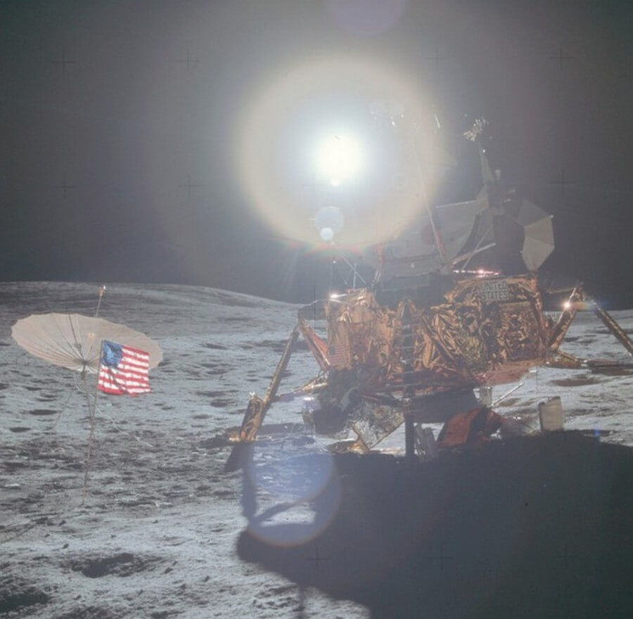 5 самых популярных мифов о первой высадке человека на Луну.. Почему на фотографиях не видно звезд?. Фото.