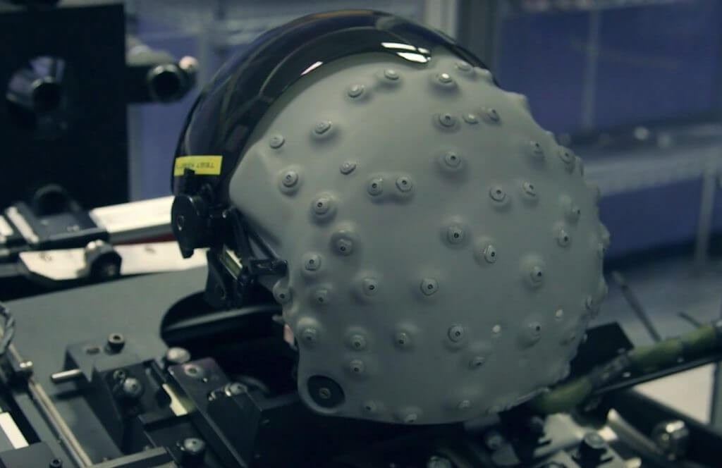 #видео | Новый шлем летчика позволяет видеть сквозь самолет. Самый лучший шлем для пилотов. Фото.