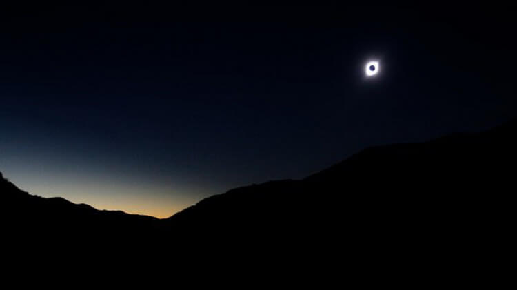Лучшие фото солнечного затмения 2 июля. Что такое солнечное затмение? Фото.