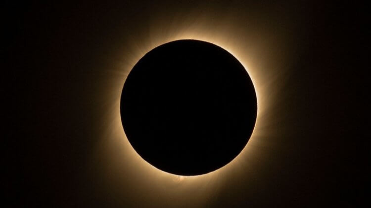 Лучшие фото солнечного затмения 2 июля. Что такое солнечное затмение? Фото.