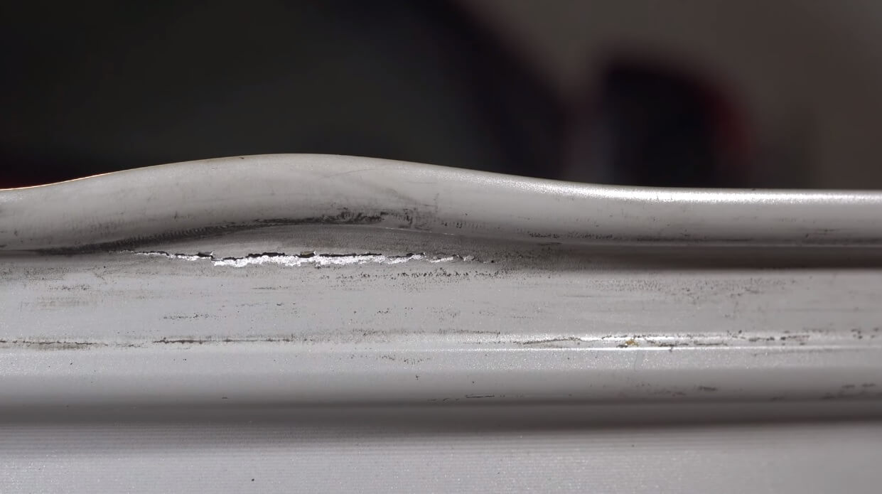 Замена колеса на Tesla Model 3 будет стоить вам….. Сколько стоит замена колес для автомобилей Tesla.. Фото.