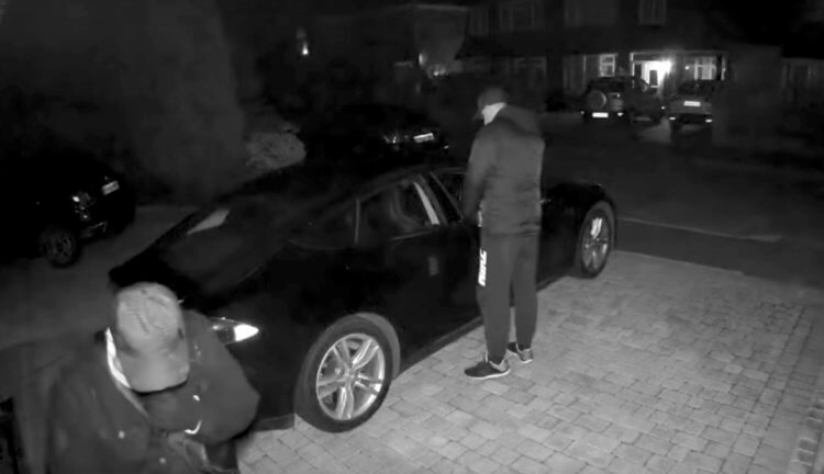 #видео | Как автомобили Tesla помогают ловить преступников? Фото.