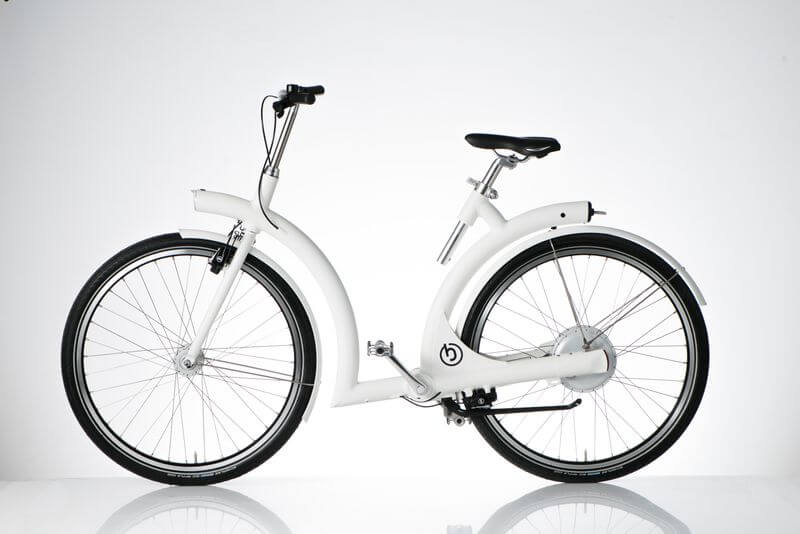 Электробайк, который почти не нужно заряжать. Как он работает? В чем особенность нового электробайка. Фото.