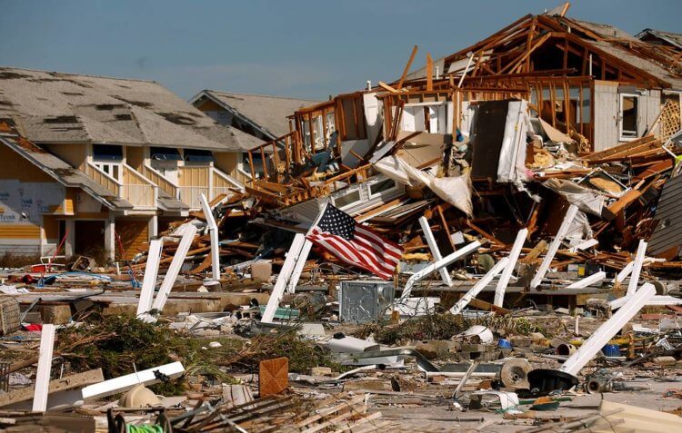 Как формируются ураганы? Последствия урагана “Майкл”, случившегося в США В 2018 году. Фото.