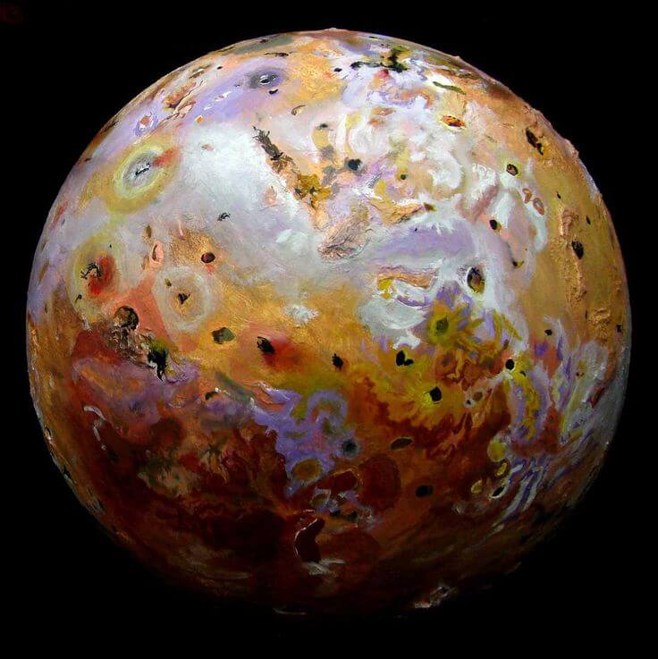 Сколько спутников у Юпитера? Живописная Ио — самый взрывоопасный объект Солнечной системы. Фото.