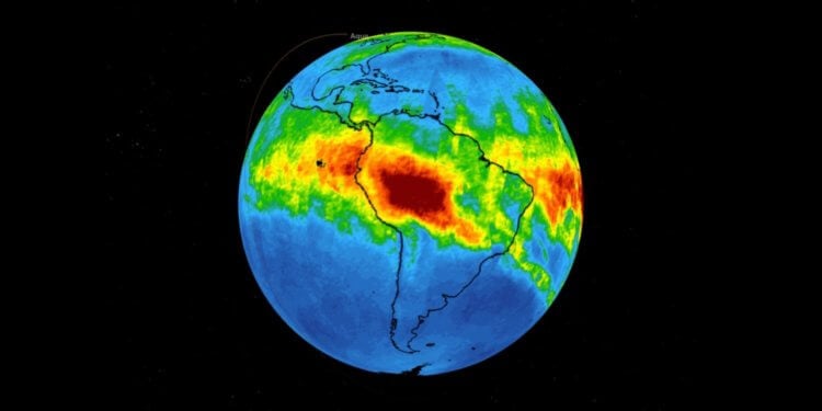 Что нужно знать о пожарах в Бразилии? Фотография нашей планеты сделанная при помощи инфракрасного устройства Atmospheric Infrared Sounder (AIRS), NASA. Красным обозначен углекислый газ в атмосфере планеты. Фото.