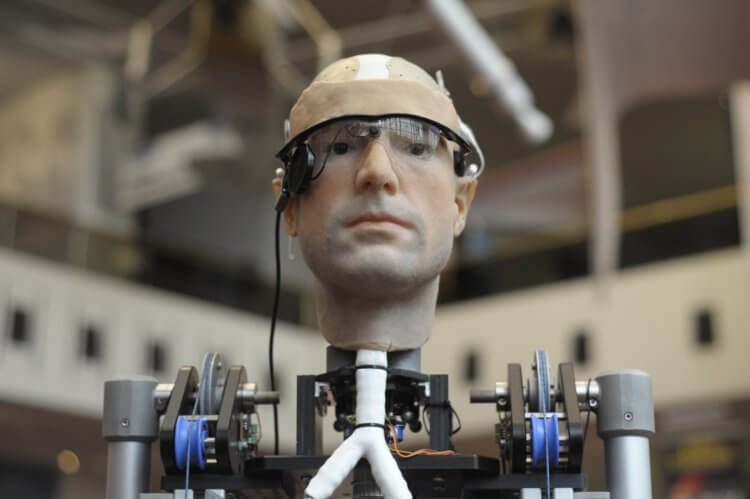 Могут ли роботы быть похожими на человека? Роботы нового поколения будут иметь даже собственную кровь. Фото.