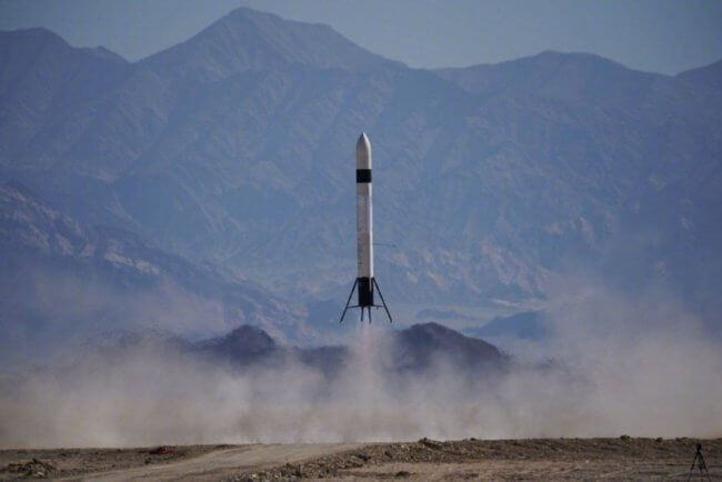 В Китае разрабатывают многоразовую ракету, как у SpaceX. На что она способна? Фото.