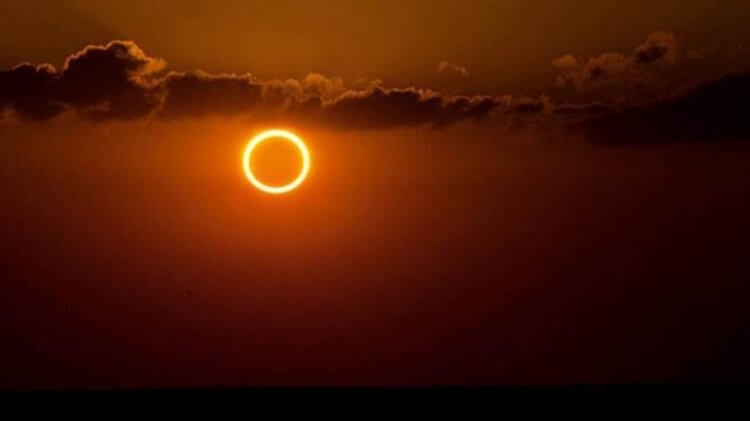 Конец света в 2019 году. На фото кольцевидное затмение — крайне красивое зрелище. Фото.