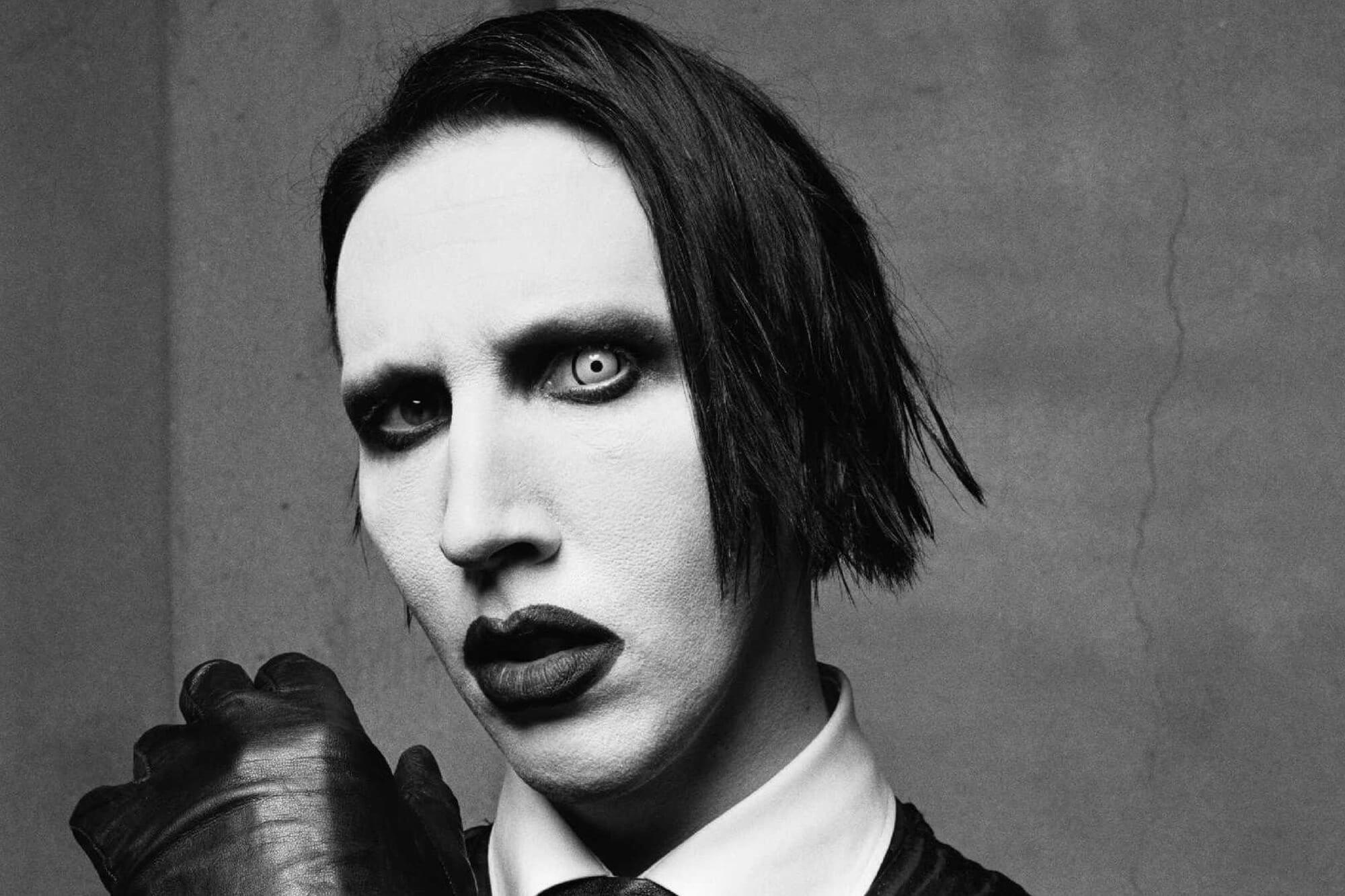 Возможно, брутальный образ Мэрилина Мэнсона вызван тем, что он просто не высыпается по ночам из-за храпа. Фото.