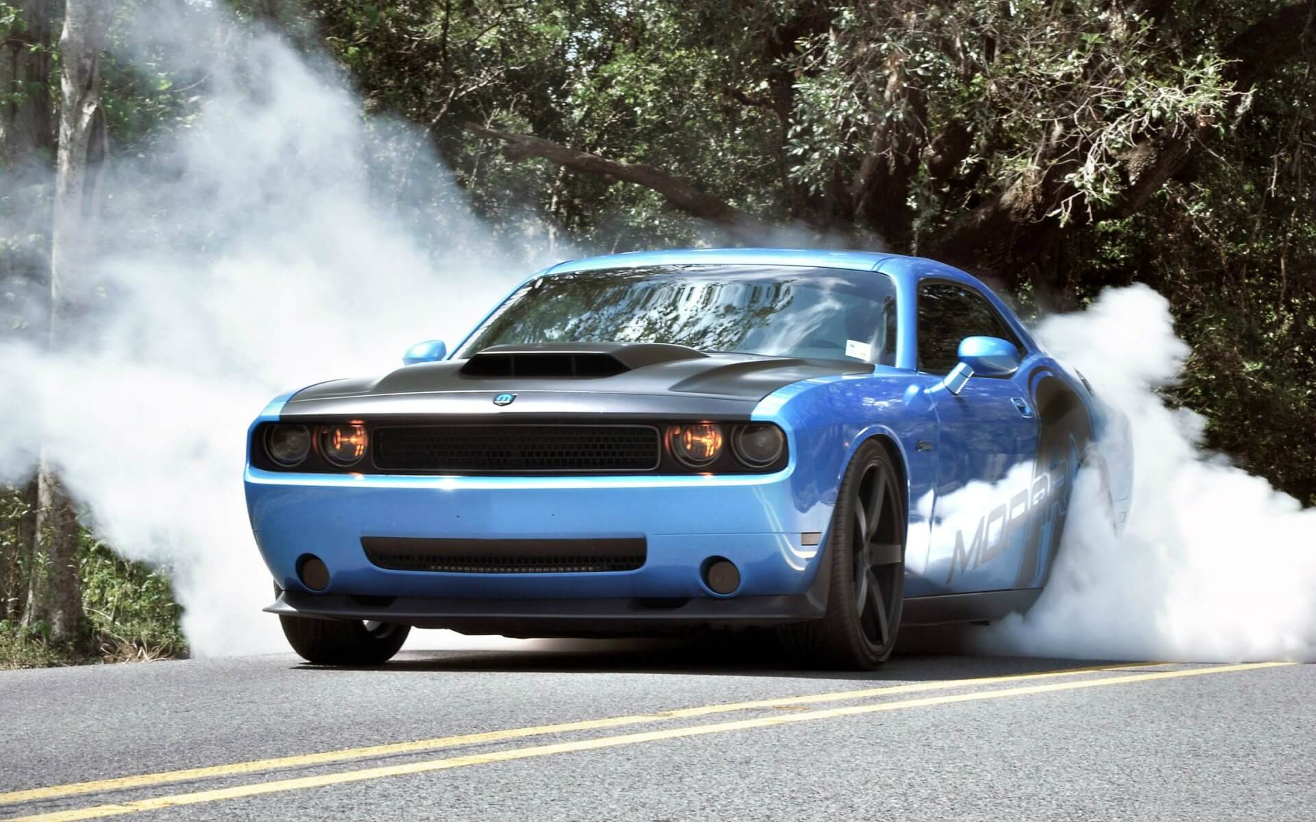 С такой пробуксовкой быстрого разгона не получится. Фото.