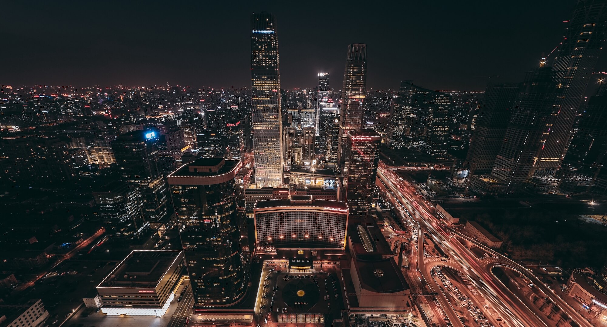 Что такое мальтузианская ловушка? И причем тут Мстители? В красивых современных городах жить удобно, но не всегда приятно. Фото.