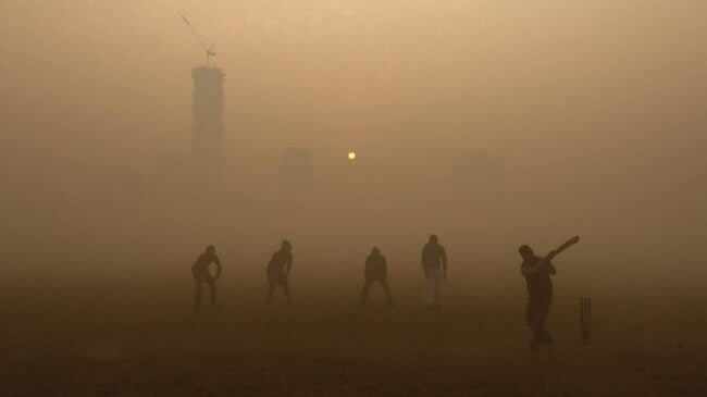 Загрязнение воздуха — причина роста преступности. Фото.