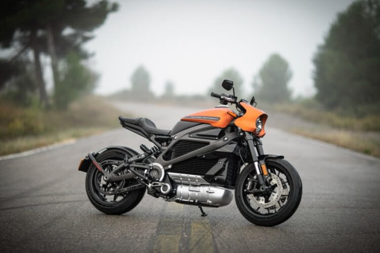 Harley-Davidson остановила производство электрическим мотоциклов. Что с ними не так? Электрический мотоцикл Harley-Davidson LiveWire. Фото.