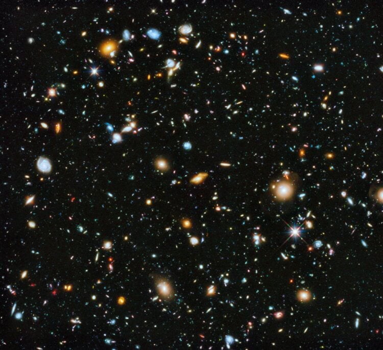Что такое войды и галактические нити? Так выглядят 15 тысяч галактик в объективе телескопа Hubble. Фото.