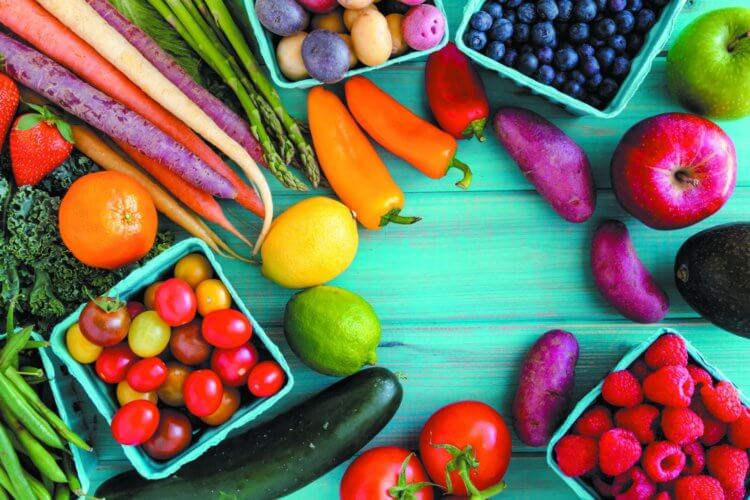 Во всем виноваты гены? Правильное питание включает в себя употребление большого количества овощей и фруктов. Фото.