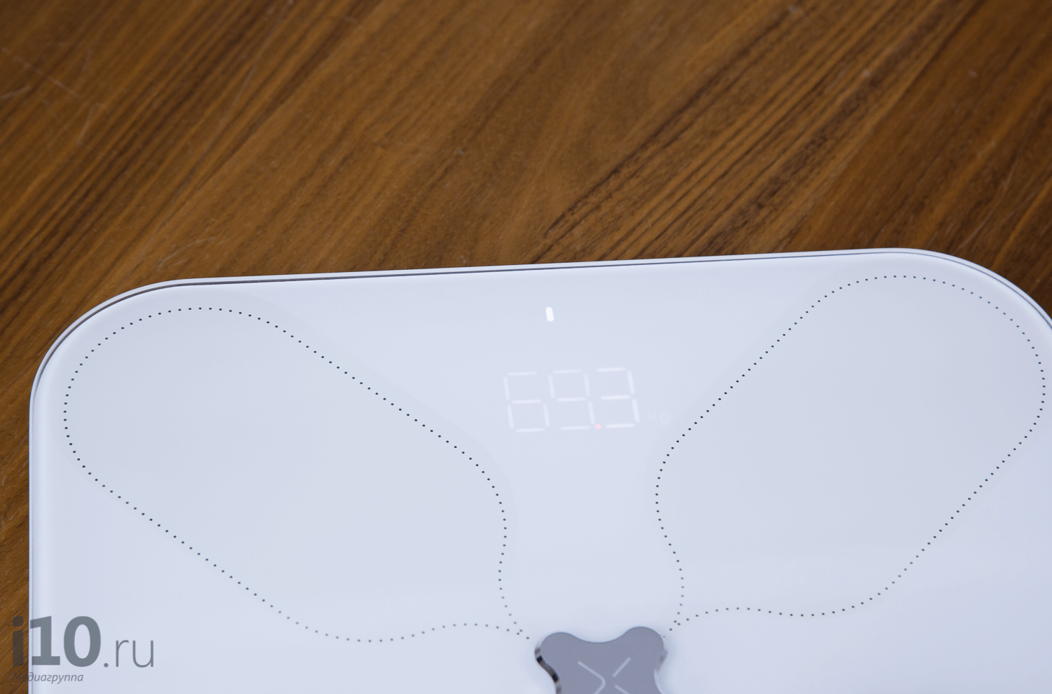 В весах установлены сверхточные датчики (по сравнению с другими умными и диагностическими весами). Фото.