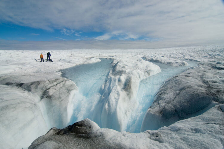 Что происходит с Гренландией и Арктикой? Гренландия стремительно теряет ледяной покров. Фото.