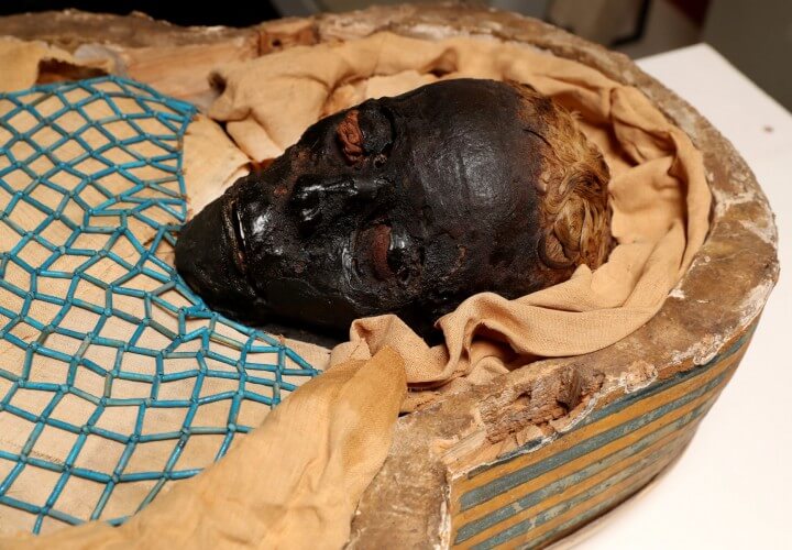 Самая загадочная мумия. Благодаря бальзамированию, тело египтянки хорошо сохранилось. Фото.